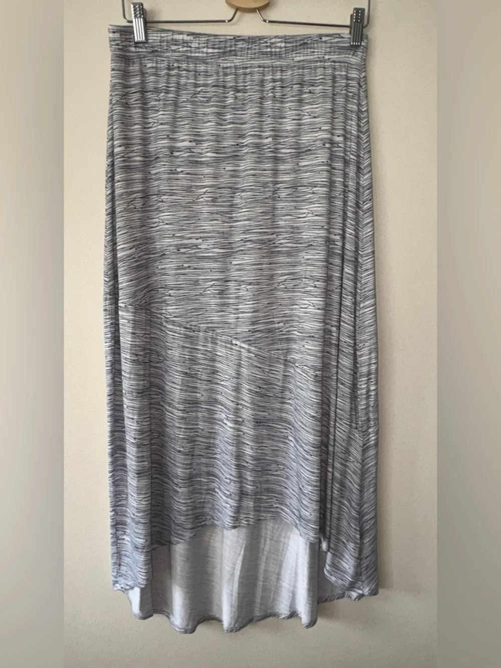 Nurture High Low Maxi Skirt Gray Stretch Waist Flowy Size M